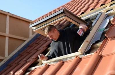 Pose de fenêtres de toit Velux à Hermies